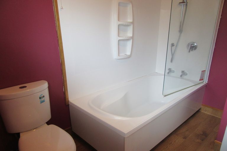 Photo of property in 8 Elizabeth Street, Waimate, 7924