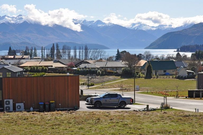 Photo of property in Meadowstone Alpha Series, 22 Sapphire Spring Rise, Wanaka, 9305