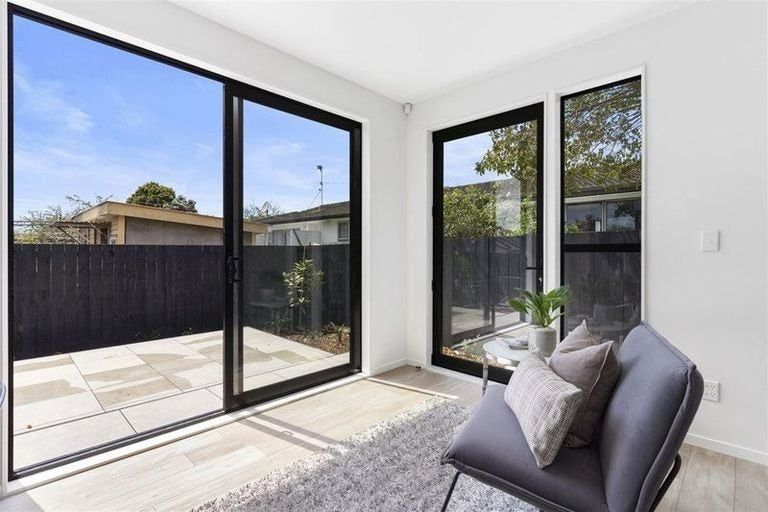 Photo of property in 40b Kenderdine Road, Papatoetoe, Auckland, 2025