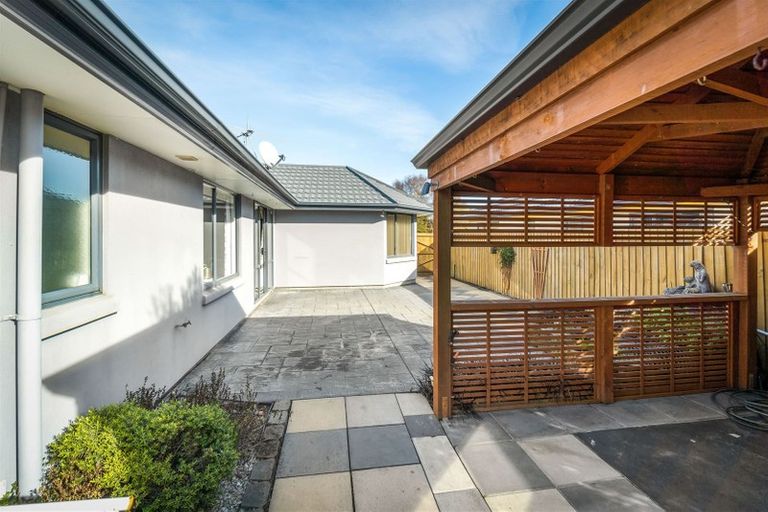 Photo of property in 12 Ballymena Drive, Belfast, Christchurch, 8051