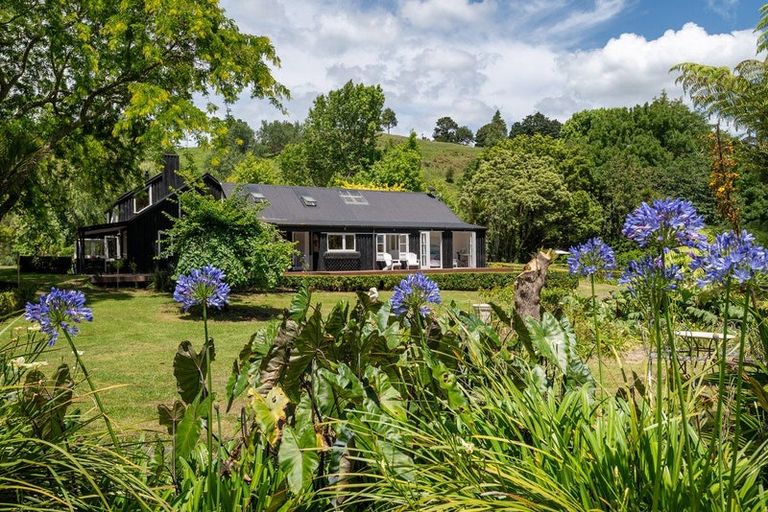 Photo of property in 186 Twilight Road, Clevedon, Papakura, 2582