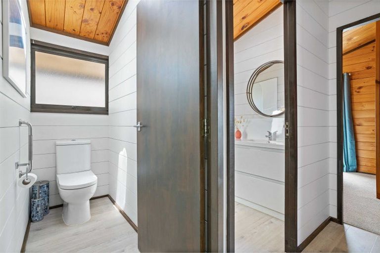 Photo of property in 117 Weka Street, Whangamata, 3620