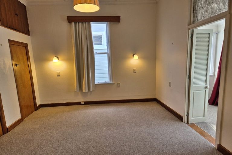 Photo of property in 7 Herald Terrace, Berhampore, Wellington, 6023