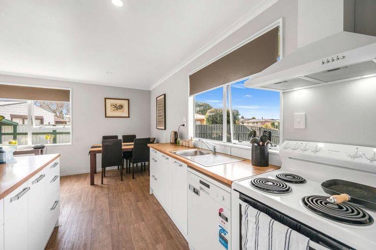 Photo of property in 7 Cormack Place, Greenmeadows, Napier, 4112