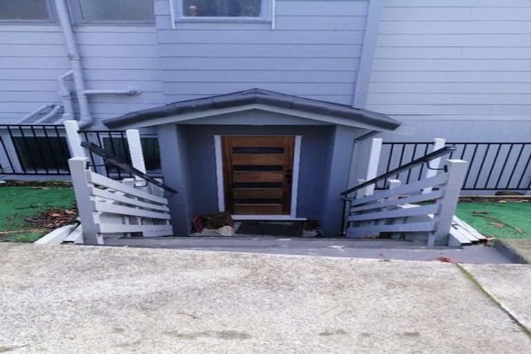 Photo of property in 20a Malmo Place, Massey, Auckland, 0614