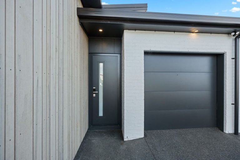 Photo of property in 2/5 Mears Road, Saint Andrews, Hamilton, 3200