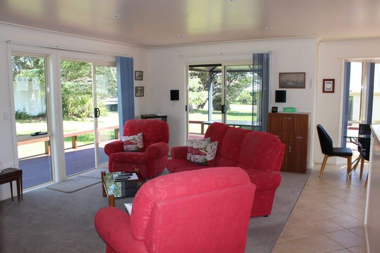 Photo of property in 106 Rimu Place, Matarangi, Whitianga, 3592