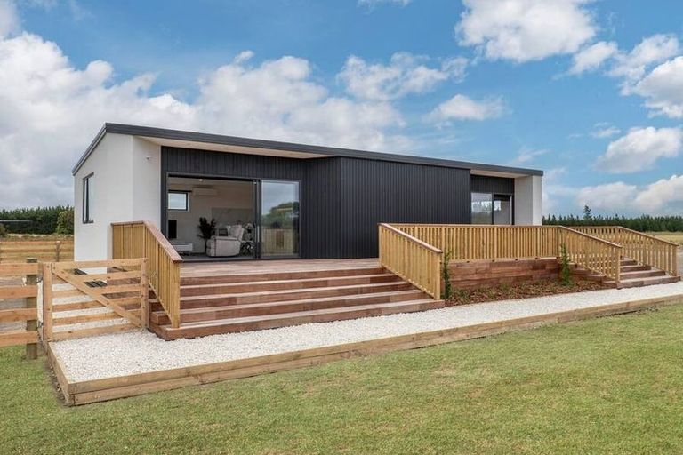 Photo of property in 1 Fernside Road, Flaxton, Rangiora, 7691