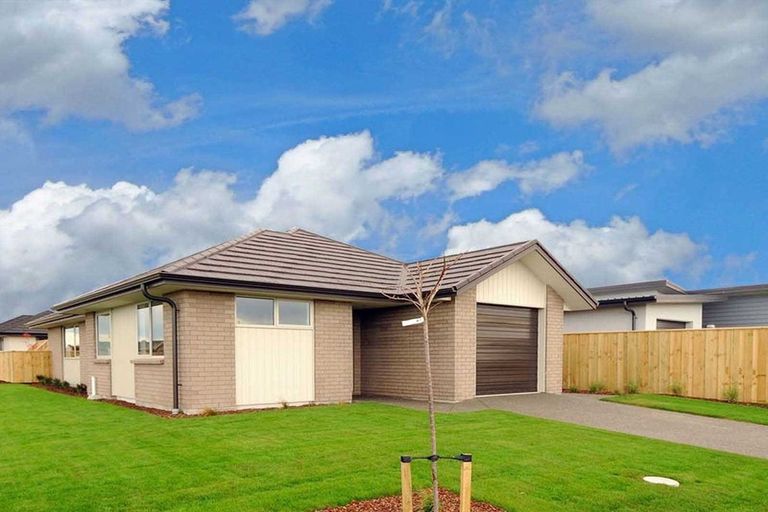 Photo of property in 17 Pakohe Street, Pegasus, 7612