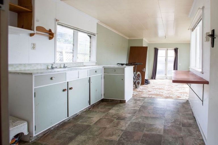 Photo of property in 16 Emano Street, Toi Toi, Nelson, 7010