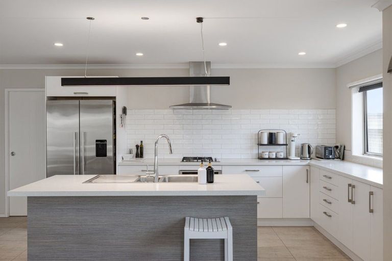 Photo of property in 112 Palm Springs Boulevard, Papamoa Beach, Papamoa, 3118