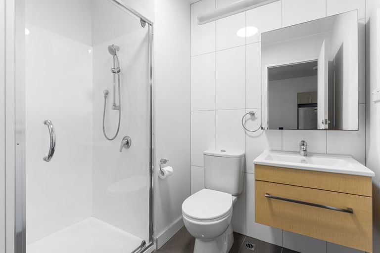 Photo of property in Twin Towers, 306/17 Putney Way, Manukau, Auckland, 2104