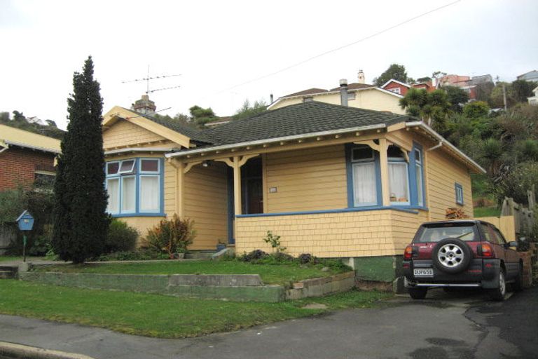 Photo of property in 12 Motu Street, Saint Clair, Dunedin, 9012