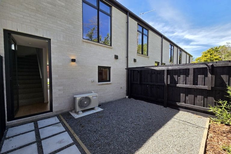 Photo of property in 3/86 Holly Road, St Albans, Christchurch, 8014