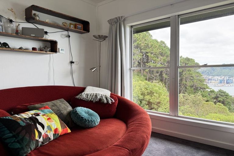 Photo of property in 38 Robieson Street, Roseneath, Wellington, 6011