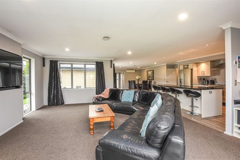 Photo of property in 37 Mariposa Crescent, Aidanfield, Christchurch, 8025
