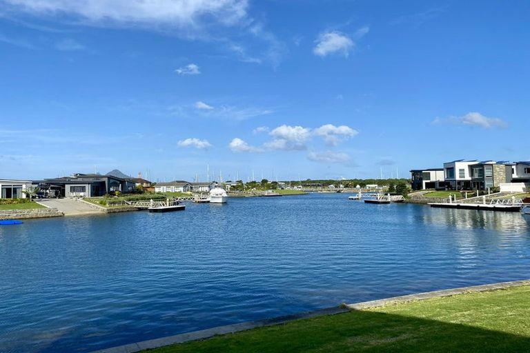 Photo of property in 13 Waitemata Drive, One Tree Point, 0118