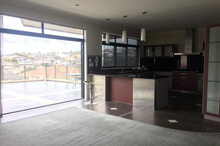 Photo of property in 3 The Enclave, Totara Heights, Auckland, 2105