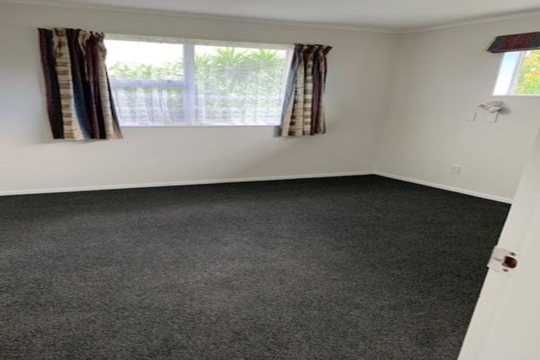 Photo of property in 2 Beachwater Grove, Paraparaumu Beach, Paraparaumu, 5032