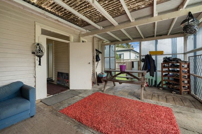 Photo of property in 12 Marsack Road, Taumarunui, 3992