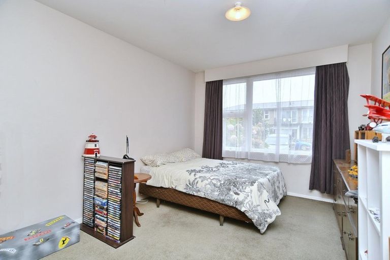 Photo of property in 8 Packe Street, Edgeware, Christchurch, 8013