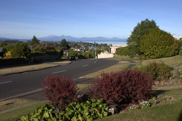 Photo of property in 80 Harvey Street, Waipahihi, Taupo, 3330