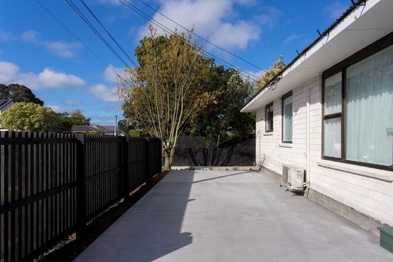 Photo of property in 1/262a Centaurus Road, Hillsborough, Christchurch, 8022