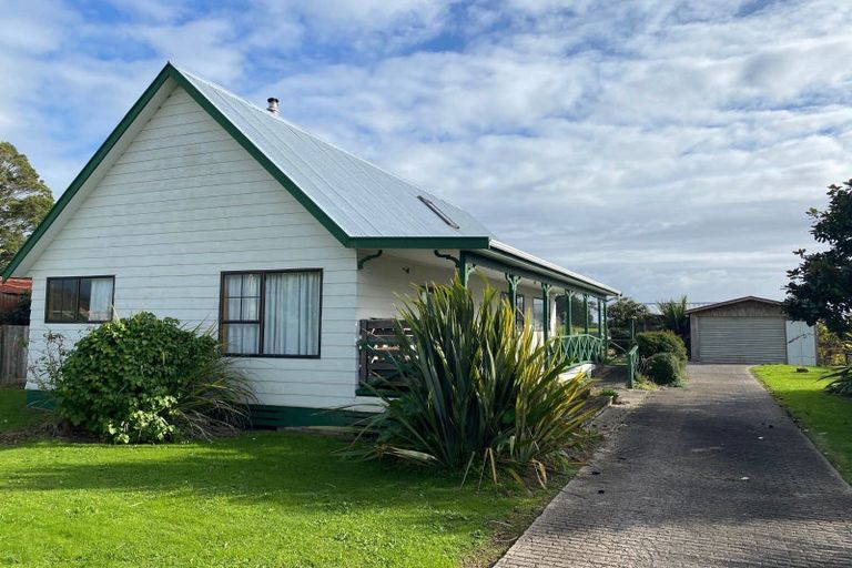 Photo of property in 27 Wharf Road, Karamea, 7893