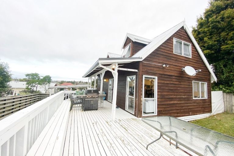 Photo of property in 1/43 Hutchinson Avenue, New Lynn, Auckland, 0600