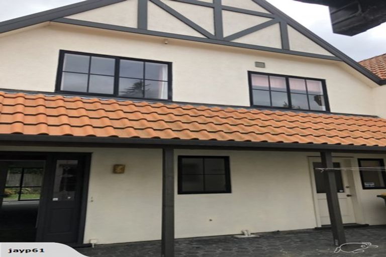 Photo of property in 1/264 Riccarton Road, Upper Riccarton, Christchurch, 8041