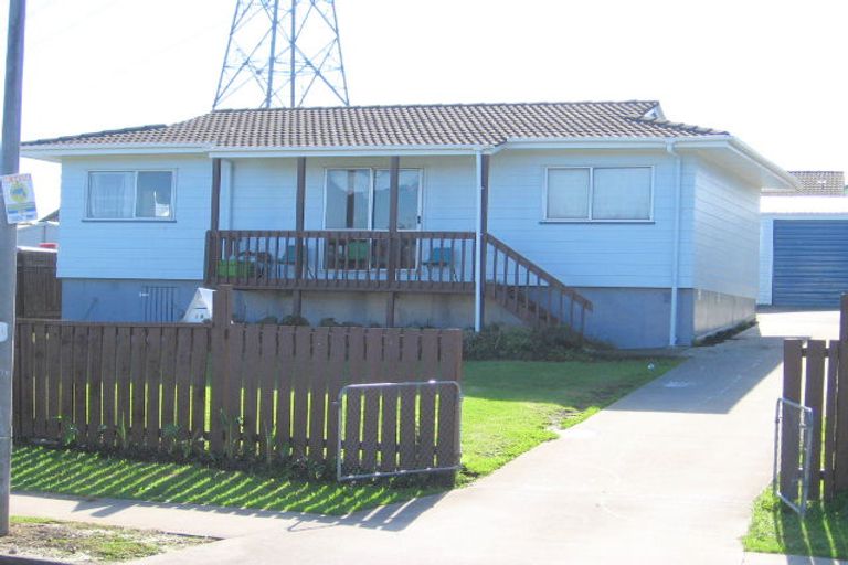 Photo of property in 19 Palermo Place, Clover Park, Auckland, 2023