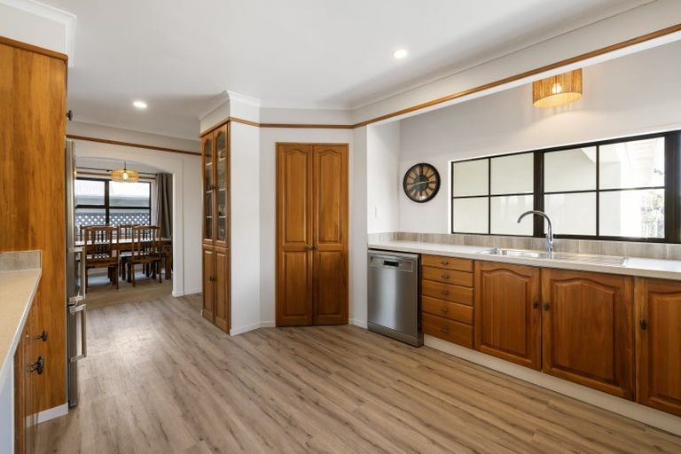 Photo of property in 1222 Papamoa Beach Road, Papamoa Beach, Papamoa, 3118