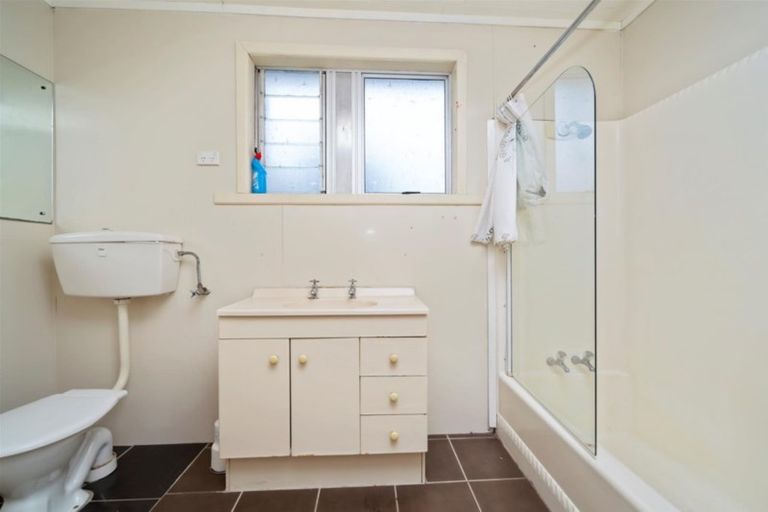 Photo of property in 88 South Road, Manaia, 4612