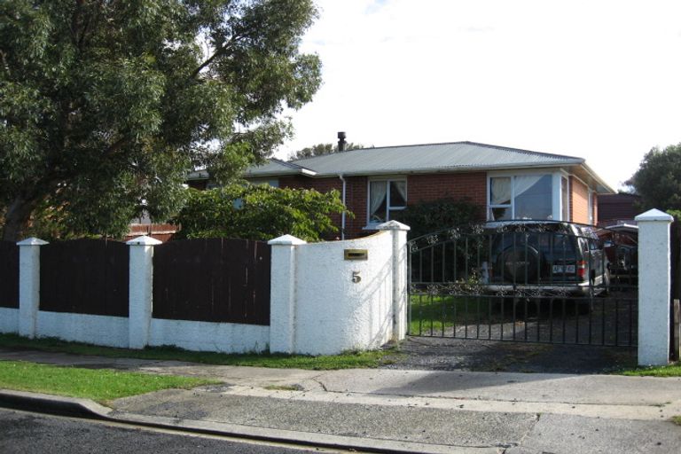 Photo of property in 5 Delta Drive, Waldronville, Dunedin, 9018