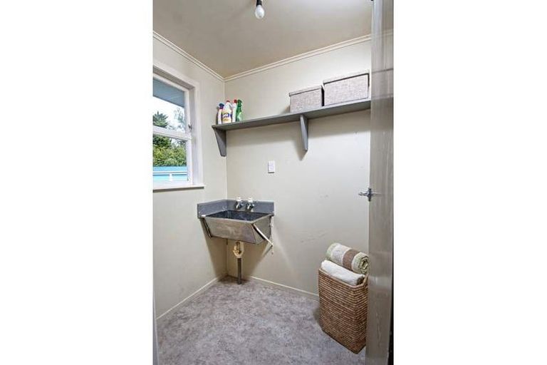 Photo of property in 32 Riverpark Crescent, Henderson, Auckland, 0610