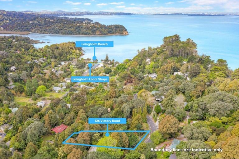 Photo of property in 126 Victory Road, Laingholm, Auckland, 0604
