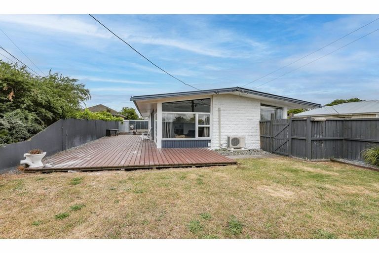 Photo of property in 181 Palmers Road, New Brighton, Christchurch, 8083