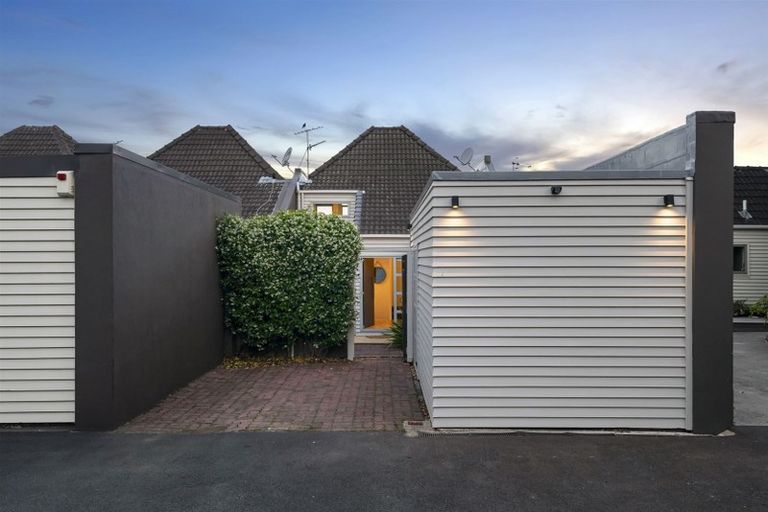 Photo of property in 2/21 Richmond Avenue, Northcote Point, Auckland, 0627