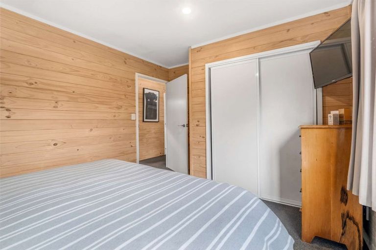 Photo of property in 5 Ryton Place, Lake Coleridge, 7572