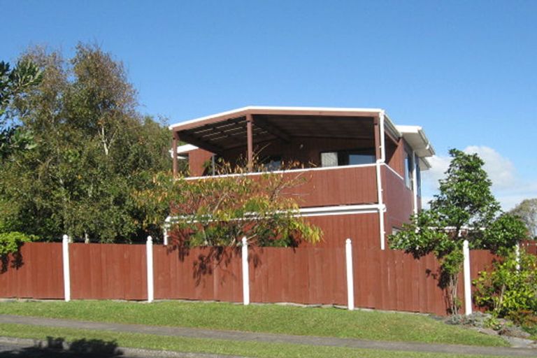 Photo of property in 57 Highland Park Drive, Highland Park, Auckland, 2010