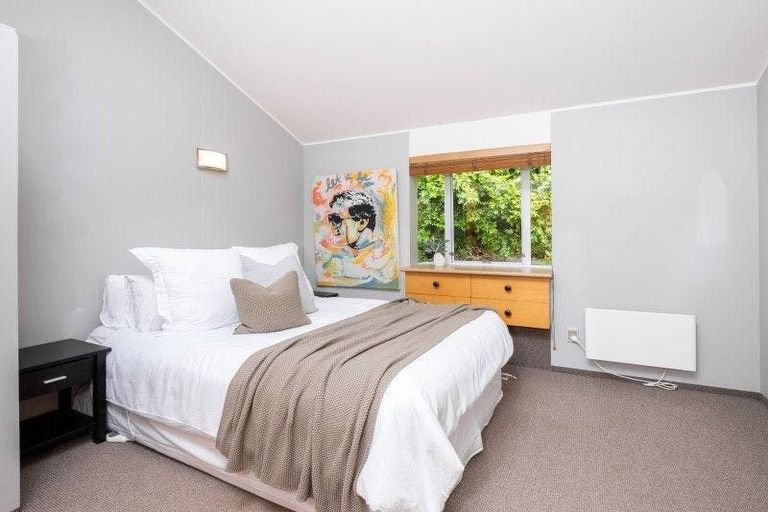 Photo of property in 138 Te Mata Road, Havelock North, 4130