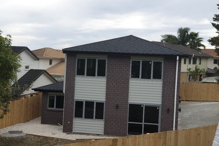 Photo of property in 87d Sturges Road, Henderson, Auckland, 0612