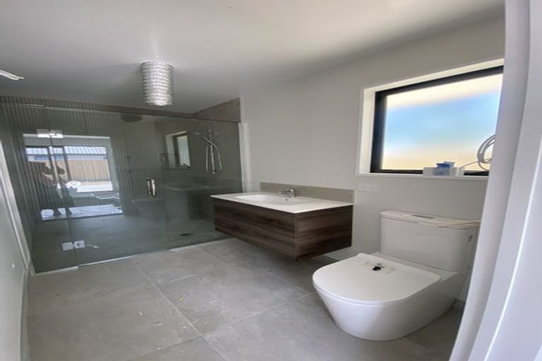 Photo of property in 19 Crossley Avenue, Woodend, 7610