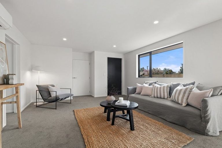 Photo of property in 2/8 Larch Place, Casebrook, Christchurch, 8051