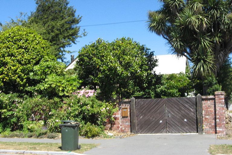 Photo of property in 26 Office Road, Merivale, Christchurch, 8014