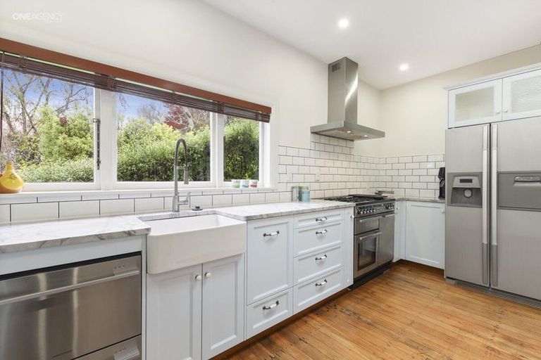 Photo of property in 14 Valley Road, Cashmere, Christchurch, 8022