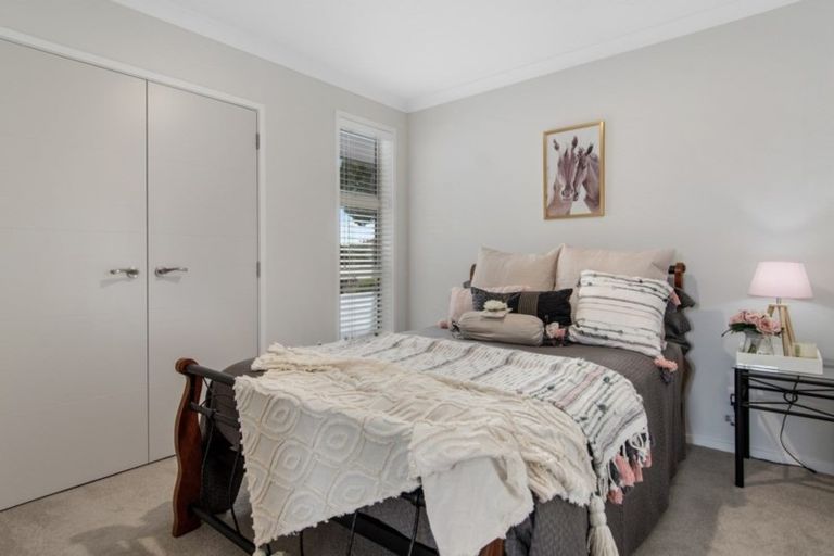 Photo of property in 1 Gumtree Lane, Omokoroa, 3114