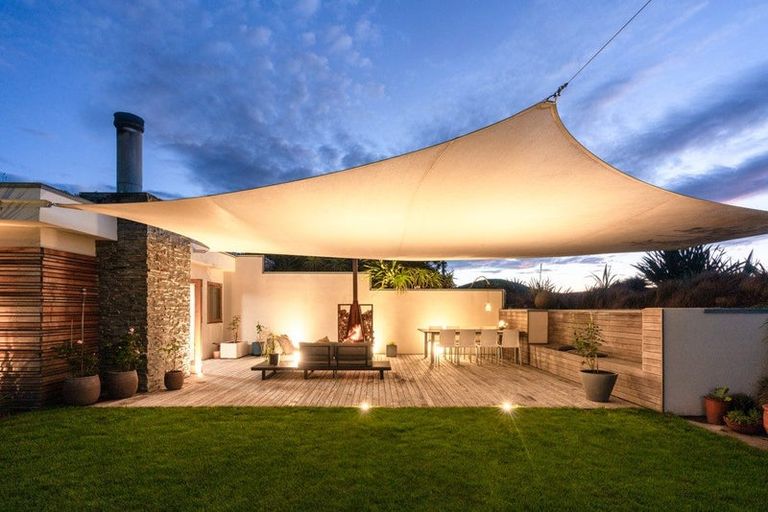 Photo of property in 155 Paetawa Road, Peka Peka, Waikanae, 5391