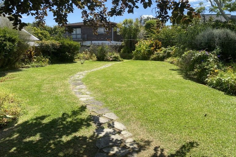 Photo of property in 3 Marine Terrace, Bayswater, Auckland, 0622