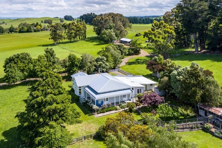 Photo of property in 97 Tataramoa Road, Matamau, Dannevirke, 4977